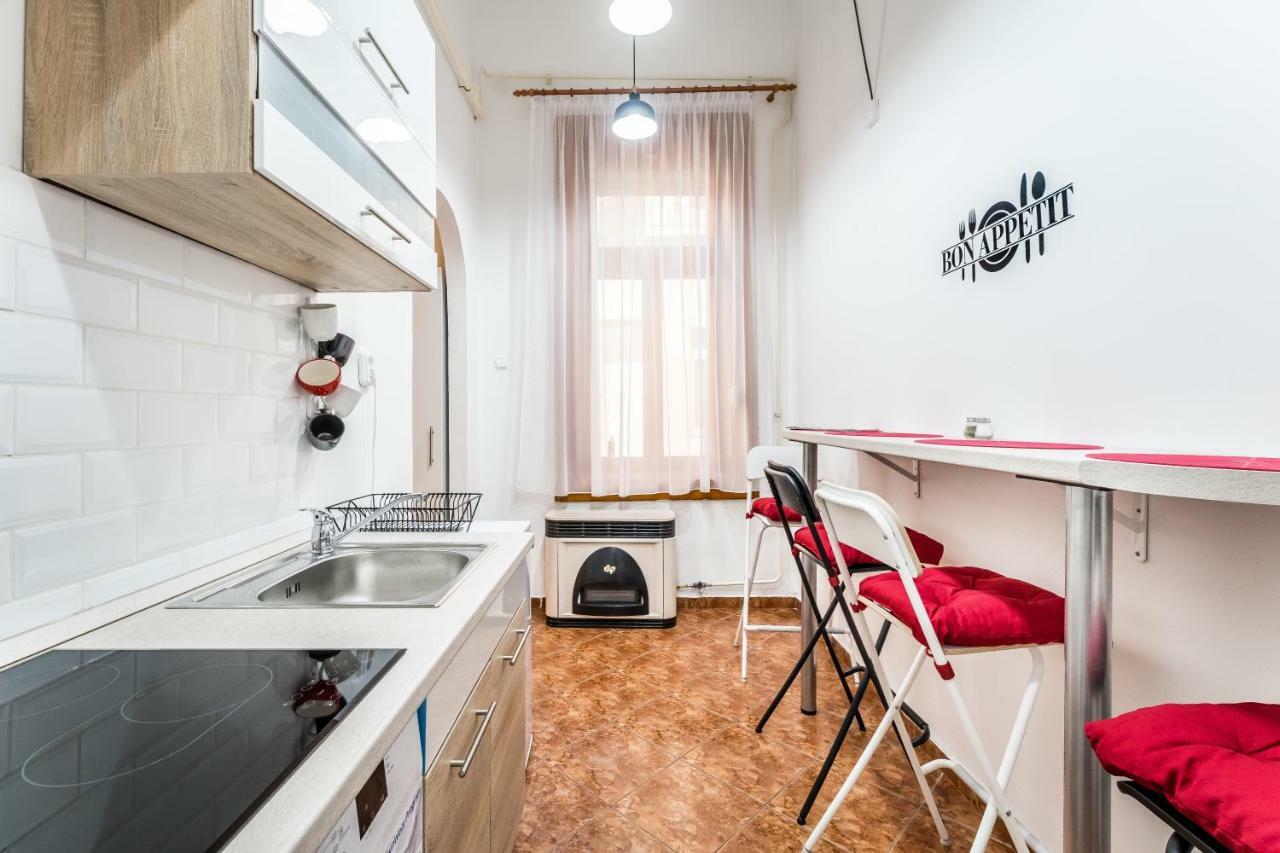 Bpr Cozy Rosie Apartment Budapeste Exterior foto